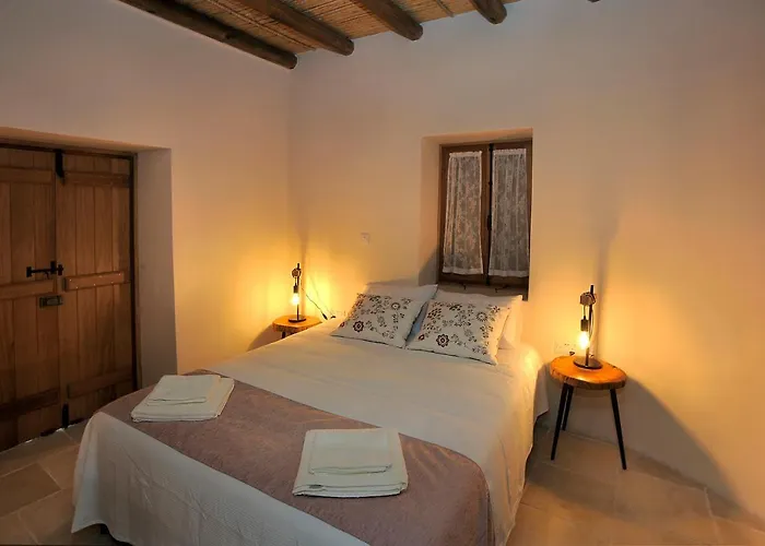 Pentasino Traditional House Aparthotel 4*