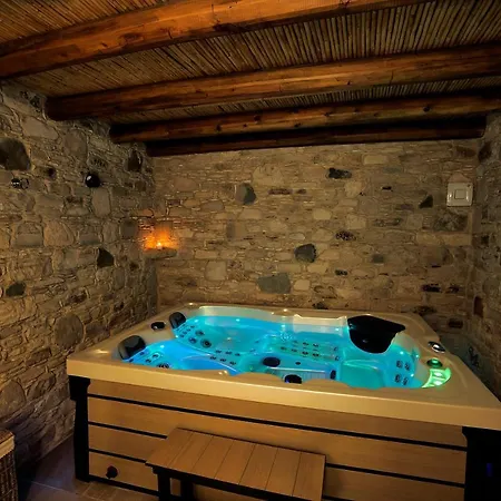 Pentasino Traditional House Aparthotel 4*