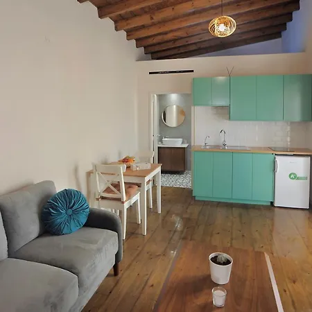 Pentasino Traditional House Aparthotel 4*