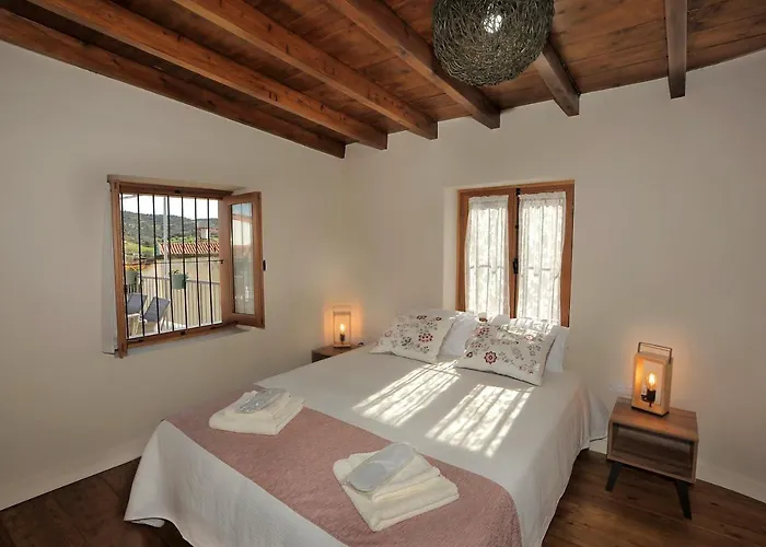 Pentasino Traditional House Aparthotel 4*