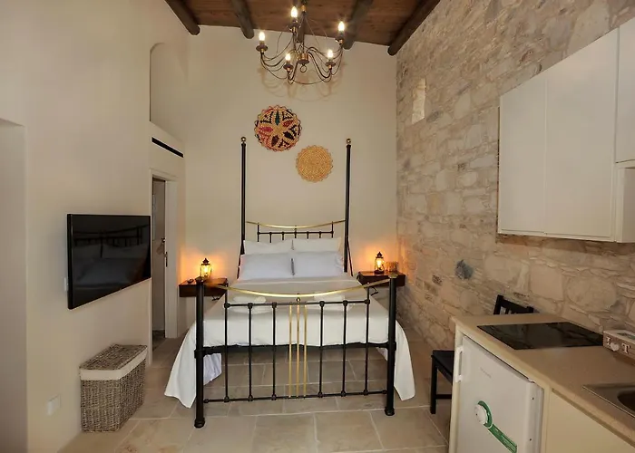 Pentasino Traditional House 4*